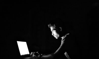 Hackare som säljer 34 miljoner användaruppgifter stulna från 17 företag