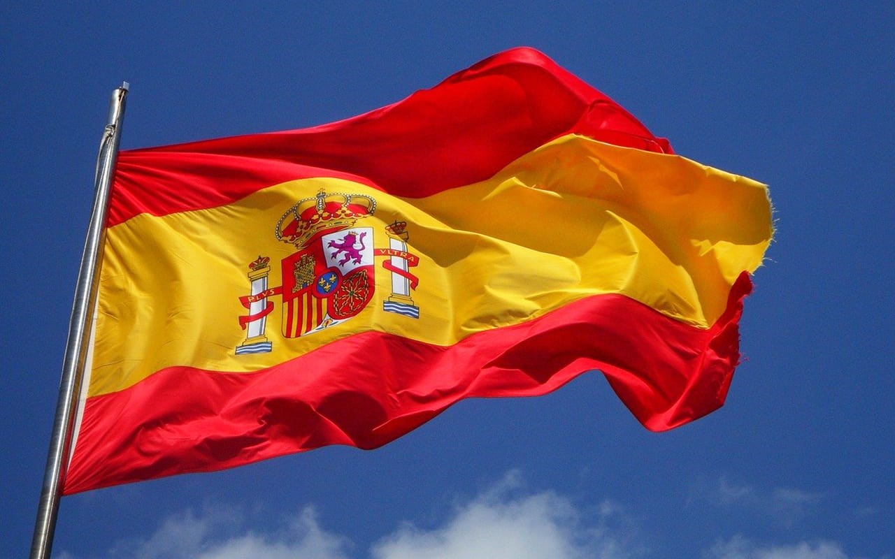 Spansk aktiefond rusar på planer för ett stödpaket på 50 miljarder euro