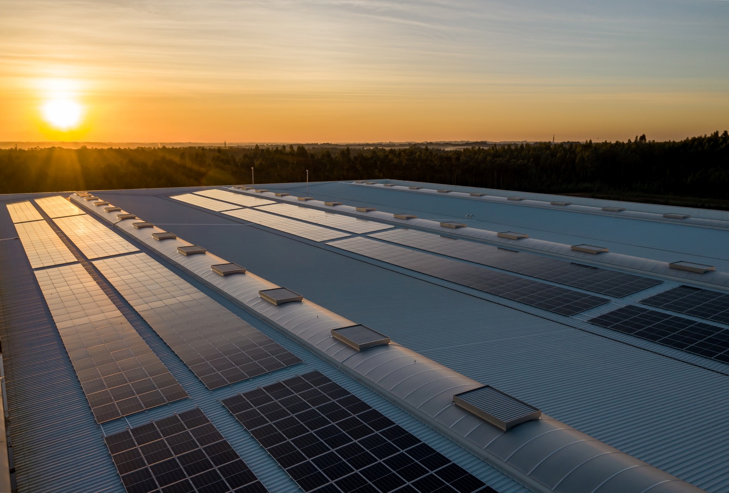 TANN ETF är Europas första rena exponering för den globala solenergiindustrin. Denna EFF fokuserar på företag som får betydande intäkter från solenergirelaterad affärsverksamhet inklusive tillverkning av solceller, solceller och system;