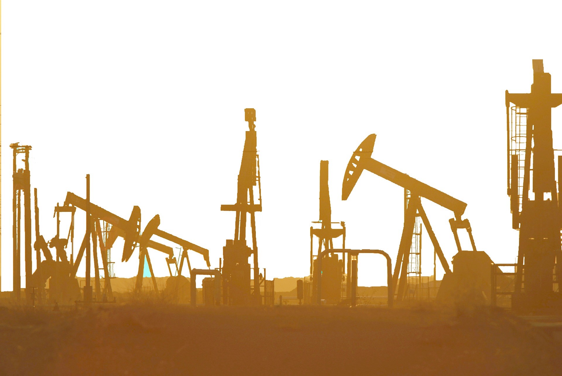Upptäck hur du handlar olja med vår steg-för-steg-guide – inklusive vad spotpriser och oljeterminer är, vad som driver oljepriset och hur man handlar olja.