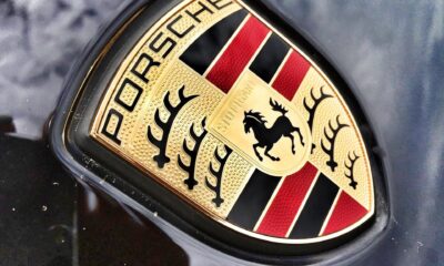 Den tyska biltillverkaren Volkswagen AG siktar på en värdering på upp till 71,5 miljarder dollar (75 miljarder euro) för Porsches nyemission, i vad som skulle bli en av Europas största börsintroduktioner någonsin.