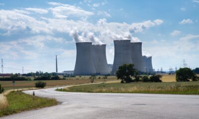 Kärnkraften är hett igen. Mitt i en energikris som uppmuntrats av klimatförändringens dubbla kriser och Rysslands krig i Ukraina, letar länder efter nya sätt att driva sina hem och fabriker. Och ibland betyder det att man tittar bakåt såväl som framåt, bland annat diskuteras förnyelsebar kärnkraft.