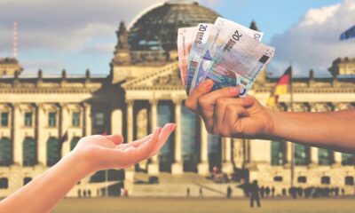 Sedan i torsdags har tre nya börshandlade fonder utgivna av Amundi Asset Management kunnat handlas via Xetra och Börse Frankfurt. Dessa tre nya obligationsfonder från Amundi ger tillgång till eurostatsobligationer från europeiska länder.