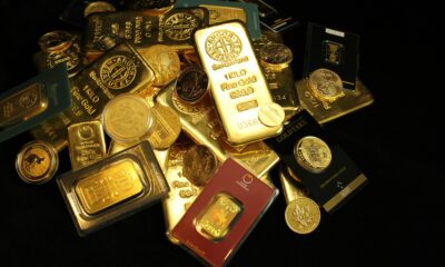 iShares Physical Gold EUR Hedged ETC (IGLD ETP) med ISIN IE0009JOT9U1, spårar spotpriset på guld i amerikanska dollar. Valuta säkrad till euro (EUR).