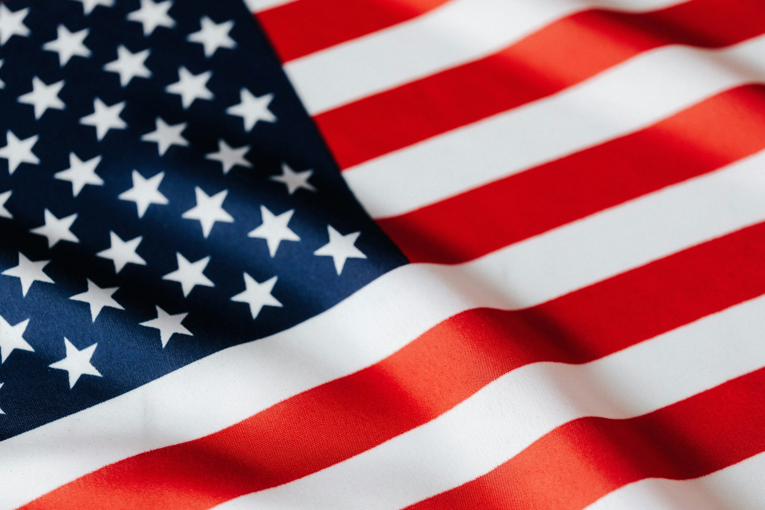 UBS ETF (IE) MSCI USA UCITS ETF (USD) A-acc (4UBB ETF) med ISIN IE00BD4TXS21, försöker följa MSCI USA-index. MSCI USA-index spårar de ledande aktierna på den amerikanska marknaden.
