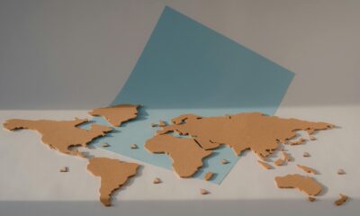 Amundi MSCI World UCITS ETF Acc (MWRD ETF) med ISIN IE000BI8OT95, försöker följa MSCI World-indexet. MSCI World-indexet spårar aktier från 23 utvecklade länder över hela världen.