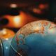 HSBC MSCI World UCITS ETF USD (Acc) (H4ZY ETF) med ISIN IE000UQND7H4 försöker följa MSCI World-indexet. MSCI World-indexet spårar aktier från 23 utvecklade länder över hela världen.