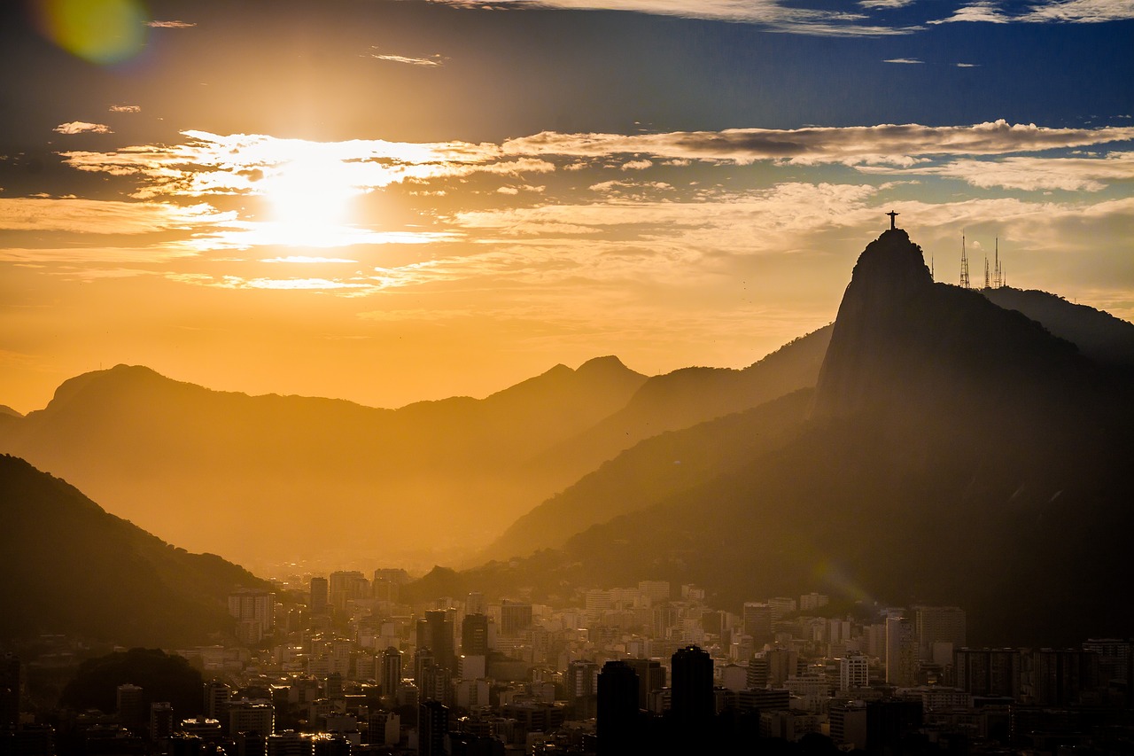 Franklin FTSE Emerging Markets UCITS ETF USD Capitalisation (EMGM ETF), med ISIN IE0004I037N4, försöker spåra FTSE Emerging-index. FTSE Emerging-index spårar aktier från tillväxtmarknader över hela världen.