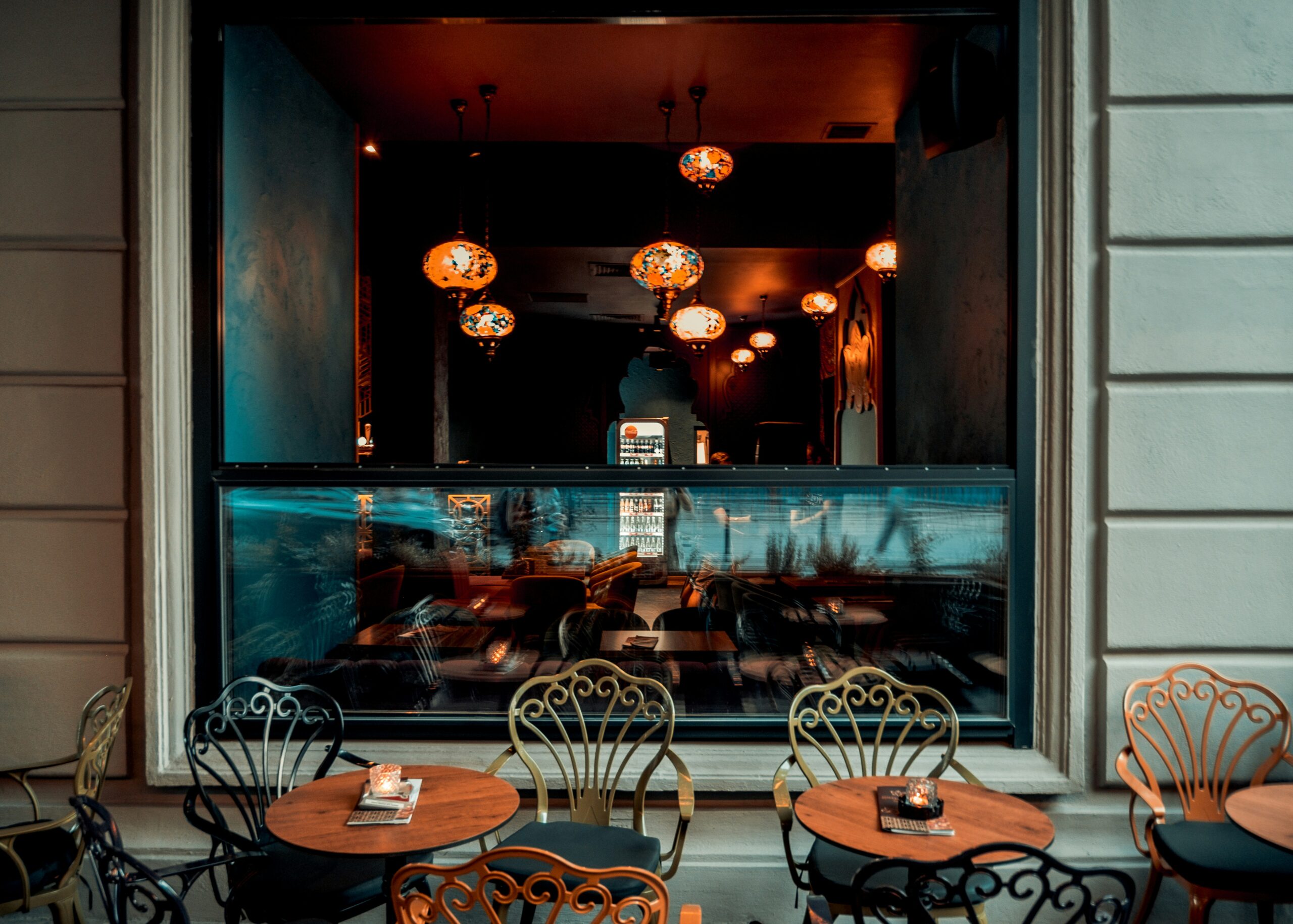 Amundi MSCI World Small Cap Screened CTB UCITS ETF UCITS ETF Acc (WMFS ETF) med ISIN IE000UZZ5D45, försöker spåra MSCI World Small Cap ESG Broad CTB Select-index. MSCI World Small Cap ESG Broad CTB Select-index spårar småbolagsbolag från utvecklade marknader över hela världen. Värdepapper väljs och viktas enligt hållbarhetskriterier och EU:s direktiv om klimatskydd. Moderindexet är MSCI World Small Cap.