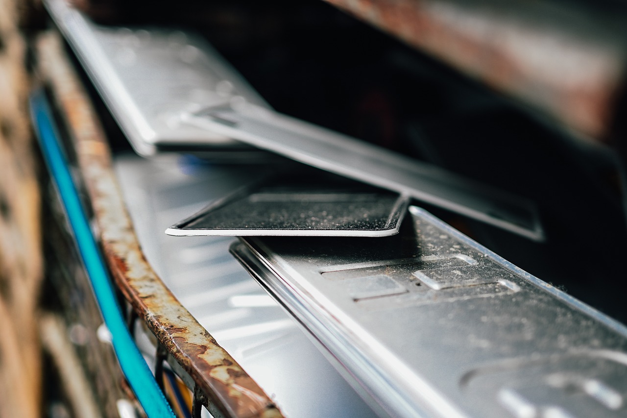 L&G Multi-Strategy Enhanced Commodities ex-Agriculture & Livestock UCITS ETF USD Accumulating (XEXA ETF) med ISIN IE000MQ5XEW1, försöker spåra Barclays Backwardation Tilt Multi-Strategy Ex-Agriculture & Livestock Capped-index. Barclays Backwardation Tilt Multi-Strategy Ex-Agriculture & Livestock Capped-index spårar en investering i en diversifierad portfölj av råvaruterminskontrakt inom följande sektorer: energi, ädelmetaller och industrimetaller.