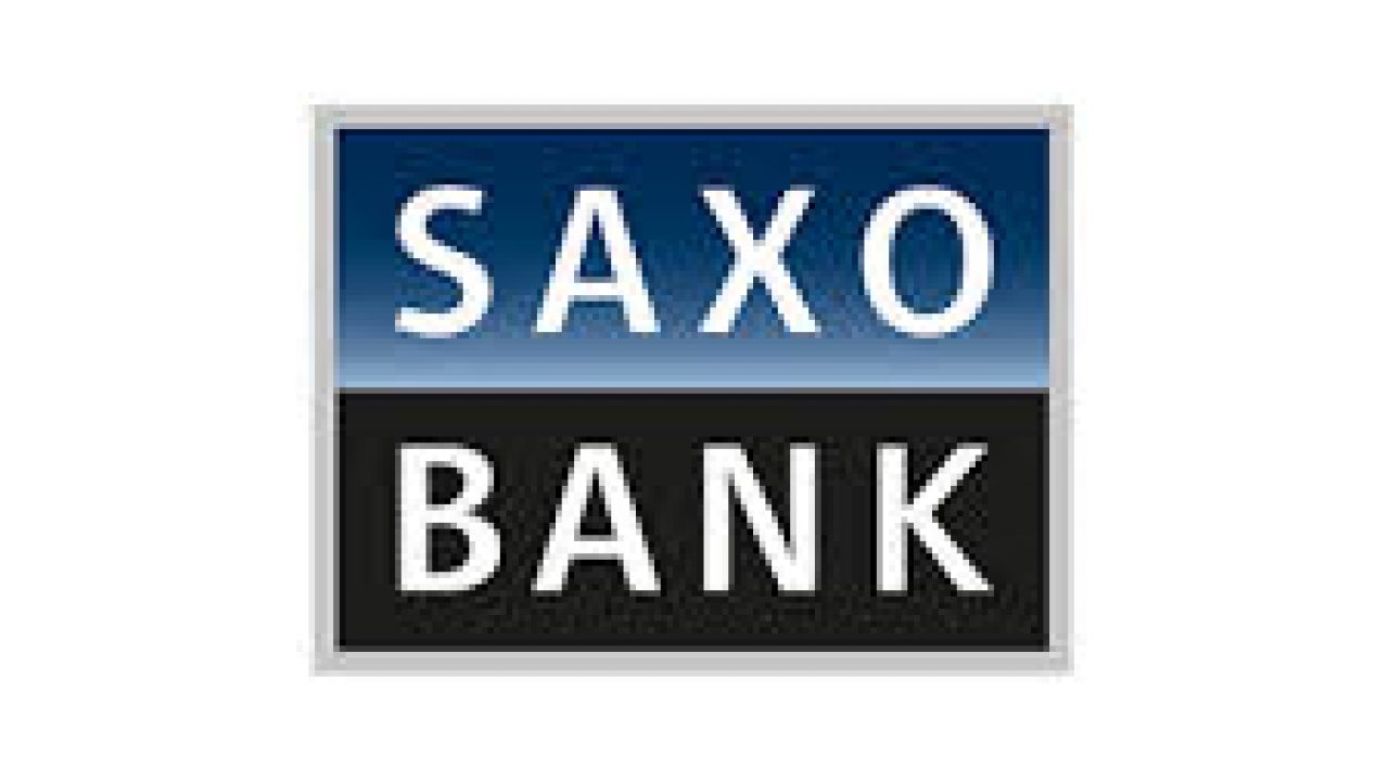 Saxo Bank har skakat om onlineinvesteringslandskapet med en aggressiv avgiftssänkningsstrategi, vilket ledde till en ökning med 132 procent av nya konton 2024. Det är särskilt viktigt att kvinnliga investerare tredubblades och under 25 år växte från 9 procent till 15 procent av nya kunder, vilket signalerar en stor demografisk förändring i detaljhandelsinvesteringar.