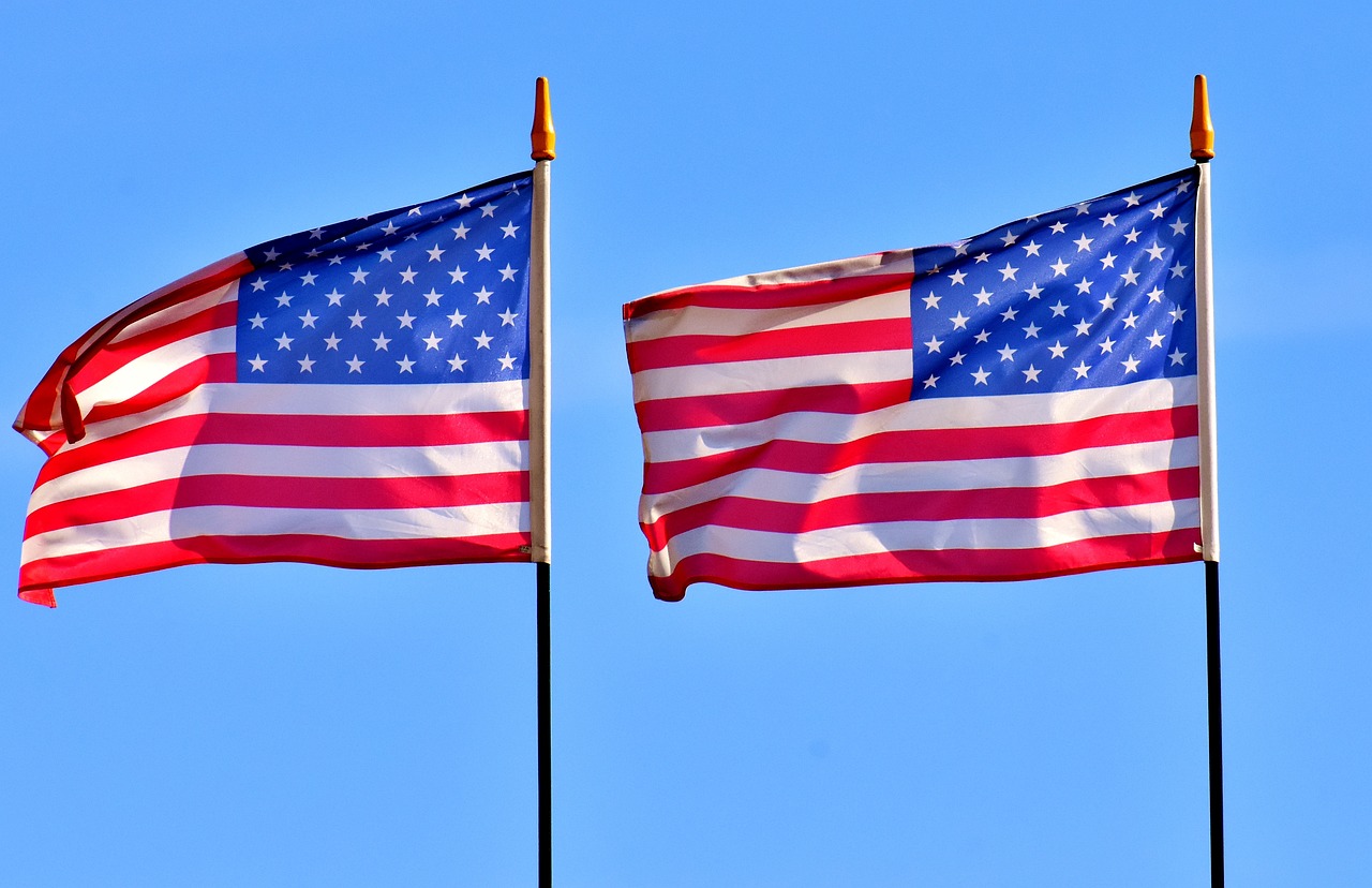 Fidelity US Quality Value UCITS ETF ACC-USD (FUSV ETF) med ISIN IE000MKIH0W7, syftar till att följa Fidelity US Quality Value-indexet. Fidelity US Quality Value-indexet följer amerikanska aktier som väljs ut enligt kvalitets-, värde- och ESG-kriterier.