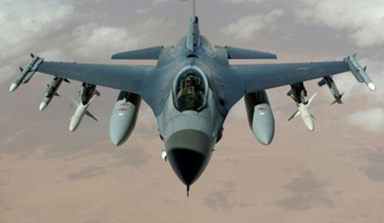 WisdomTree STOXX Europe Aerospace & Defense 3x Daily Short (3EDS ETN) med ISIN XS3003323741, syftar till att följa STOXX Europe Total Market Aerospace & Defense Short Leverage (-3x)-indexet. STOXX Europe Total Market Aerospace & Defense Short Leverage (-3x)-indexet följer den tre gånger belånade inversa utvecklingen av STOXX Europe Total Market Aerospace & Defense-indexet dagligen. STOXX Europe Total Market Aerospace & Defense-indexet följer utvecklingen för europeiska företag som är verksamma inom flyg- och försvarsindustrin.