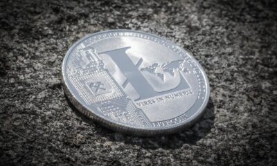 Valour Litecoin (LTC) SEK (Valour Litecoin SEK) med ISIN CH1108679072, är en börshandlad produkt (ETP) som spårar LTC, den ursprungliga kryptovalutan i Litecoin-nätverket. Litecoin är ett decentraliserat peer-to-peer-betalningssystem utformat för snabba och billiga transaktioner. Byggt som ett lättviktsalternativ till Bitcoin erbjuder det snabbare blocktider och lägre avgifter, vilket gör det idealiskt för dagliga betalningar och gränsöverskridande överföringar.
