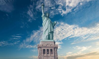Franklin US Mega Cap 100 UCITS ETF Acc (USMC ETF) med ISIN IE0008M1R3N4, syftar till att följa Solactive US Mega Cap 100 Select-indexet. Solactive US Mega Cap 100 Select-indexet följer de 100 största amerikanska företagen.