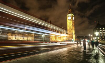 UBS GBP Overnight Rate SF UCITS ETF GBP acc (GBPO ETF) med ISIN IE000WNEYKM1, syftar till att följa Solactive SONIA Daily-indexet. Solactive SONIA Daily-indexet följer en daglig rullande insättning som intjänas till SONIA-räntan (Sterling Overnight Index Average), vilket är den kortfristiga penningmarknadsreferensen i Storbritannien. Sterling Overnight Index Average är den vägda genomsnittliga räntan för alla osäkrade kontanttransaktioner i pund över natten som förmedlas i London av WMBA-medlemsföretag.