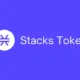 Valour Stacks SEK (VALOUR STX SEK) med ISIN CH1108680062, är en börshandlad produkt som följer värdet på STX, den inhemska tokenen i Stacks-nätverket. Stacks är en Layer-2-lösning på Bitcoin som möjliggör smarta kontrakt och decentraliserade applikationer (dApps) inom Bitcoin-ekosystemet. Nätverket använder en unik konsensusmekanism som kallas Proof of Transfer (PoX), vilket innebär att Stacks bygger vidare på säkerheten hos Bitcoin. STX används för att betala transaktionsavgifter, för staking (kallat “Stacking”), samt för styrning. Målet är att ge Bitcoin fler funktioner utan att ändra dess grundläggande struktur.