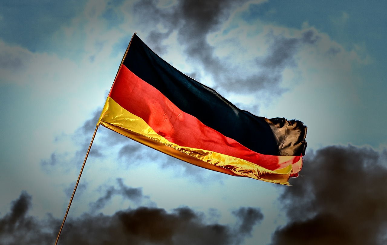 CDAX är ett tyskt aktiemarknadsindex som beräknas av Deutsche Börse. Det är ett sammansatt index av alla aktier som handlas på Frankfurtbörsen och som är noterade i marknadssegmenten General Standard eller Prime Standard.