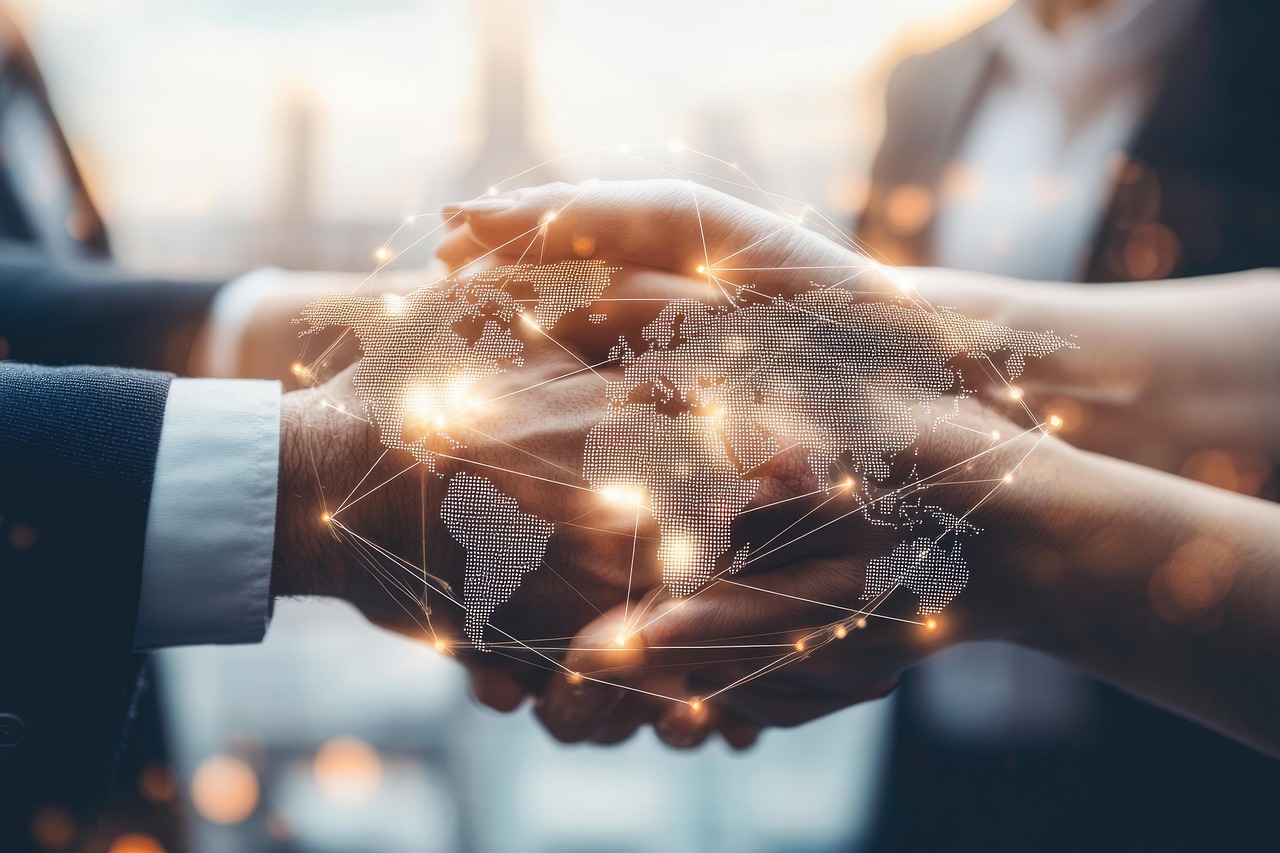 Xtrackers MSCI World Screened UCITS ETF 1C (XWSC ETF) med ISIN IE000I9HGDZ3, syftar till att följa MSCI World Select Screened-indexet. MSCI World Select Screened-indexet följer stora och medelstora värdepapper i 23 utvecklade marknadsländer. De aktier som ingår filtreras enligt ESG-kriterier (miljömässiga, sociala och bolagsstyrning). Exkluderade sektorer och företag: vapen, tobak, termiskt kol, oljesand, bristande efterlevnad av FN:s Global Compact.