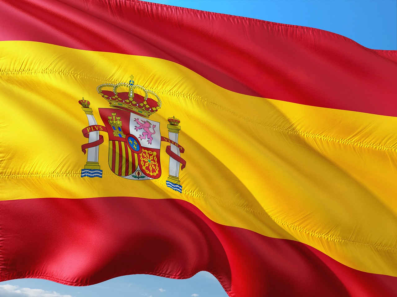 IBEX 35 (IBerian IndEX) är referensaktiemarknadsindexet för Bolsa de Madrid, Spaniens huvudbörs. Indexet, som initierades 1992, administreras och beräknas av Sociedad de Bolsas, ett dotterbolag till Bolsas y Mercados Españoles (BME), företaget som driver Spaniens värdepappersmarknader (inklusive Bolsa de Madrid). Det är ett börsvärdeviktat index som omfattar de 35 mest likvida spanska aktierna som handlas i Madridbörsens generalindex och ses över två gånger per år.