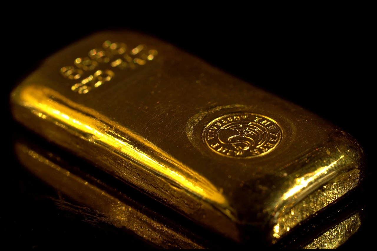 Tio centralbanker innehar nu över 24 000 ton guld – cirka 11 procent av de uppskattade 216 265 ton som brutits genom historien (World Gold Council).