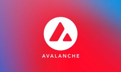 Bitwise noterar ETP som ger exponering mot Avalanche Bitwise Avalanche Staking ETP investerar i kryptovalutan Avalanche (AVAX), som är helt backad av fysisk AVAX. All inkomst som genereras genom staking återinvesteras automatiskt. ETPen kan handlas i både euro och amerikanska dollar. JPM Global Aggregate Bond Active UCITS ETF förvaltas aktivt och investerar i en global portfölj av investment grade-obligationer inom olika sektorer. Dessa inkluderar statsobligationer, statsrelaterade obligationer, företagsobligationer, tillväxtmarknadsobligationer och värdepapperiserade skuldebrev. Dessutom tar fonden hänsyn till ESG-kriterier och investerar huvudsakligen i emittenter med positiva miljömässiga och/eller sociala egenskaper. Produktutbudet inom Deutsche Börses ETF- och ETP-segment omfattar för närvarande totalt 2 573 ETFer, 203 ETCer och 280 ETNer. Med detta urval och en genomsnittlig månatlig handelsvolym på cirka 22 miljarder euro är Xetra den ledande handelsplatsen för ETFer och ETPer i Europa.
