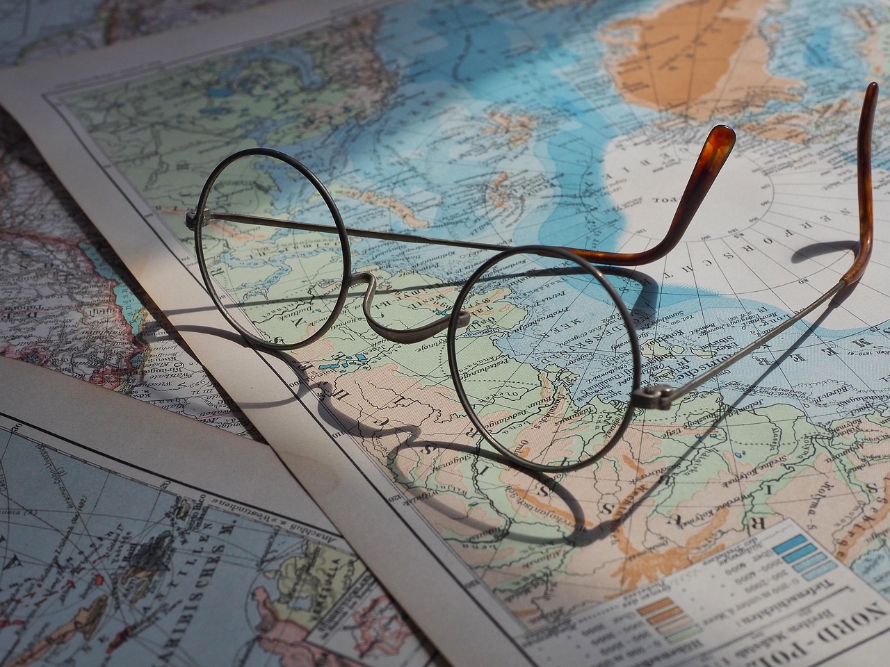 Schroder Global Equity Active UCITS ETF (SAHE ETF) med ISIN IE000BNLRWE6, är en aktivt förvaltad börshandlad fond som investerar i aktier över hela världen med kvalitets- och värdeegenskaper.