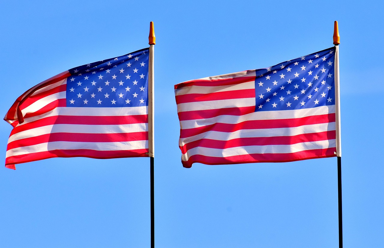 Amundi Core MSCI USA UCITS ETF EUR Hedged Acc (WEBU ETF) med ISIN IE000N85G7P8, syftar till att följa indexets utveckling. Delfonden förvaltas enligt en passiv metod och exponeringen mot indexet kommer att uppnås genom direkt replikering, huvudsakligen genom att göra direkta investeringar i överlåtbara värdepapper och/eller andra godtagbara tillgångar.
